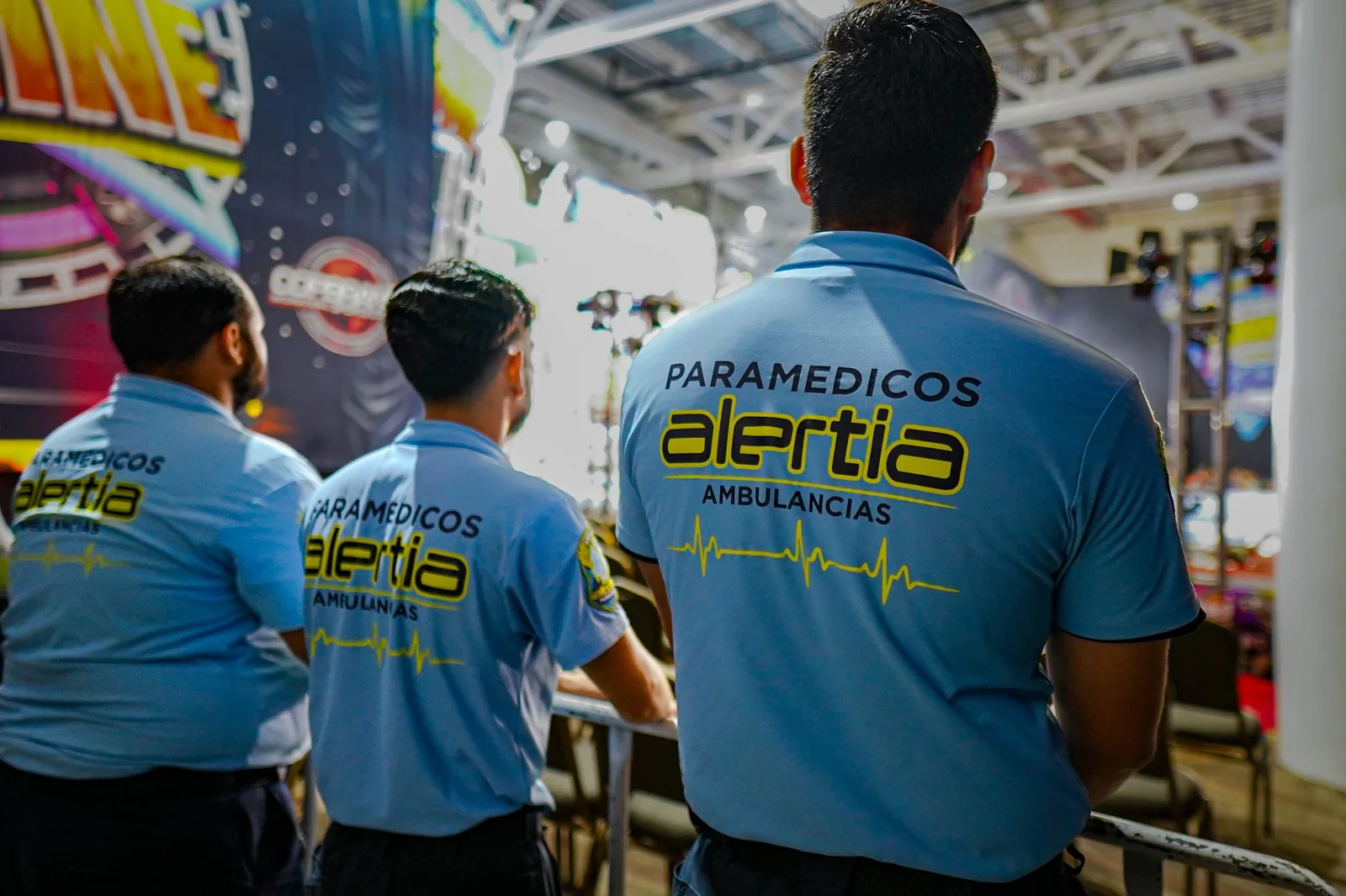Personal paramédico de alertia724 durante una cobertura médica.